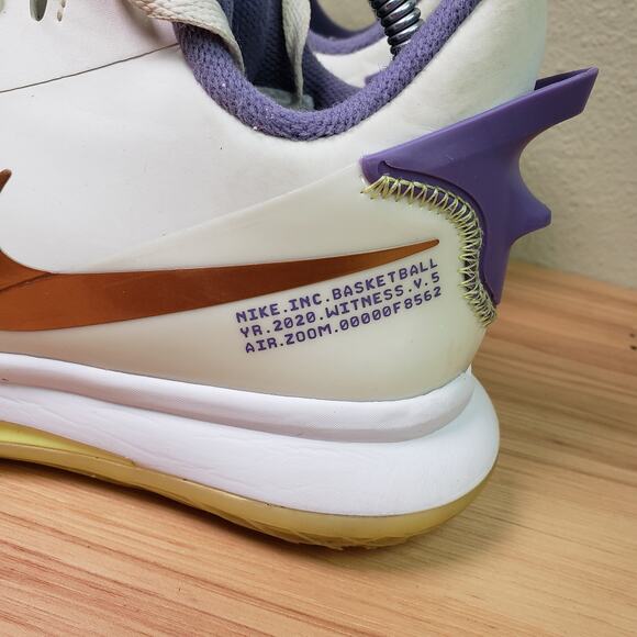 Nike Men\'s 8.5 Lebron Witness 5 Shoes Lakers‎ White Purple Basketball Sneakers